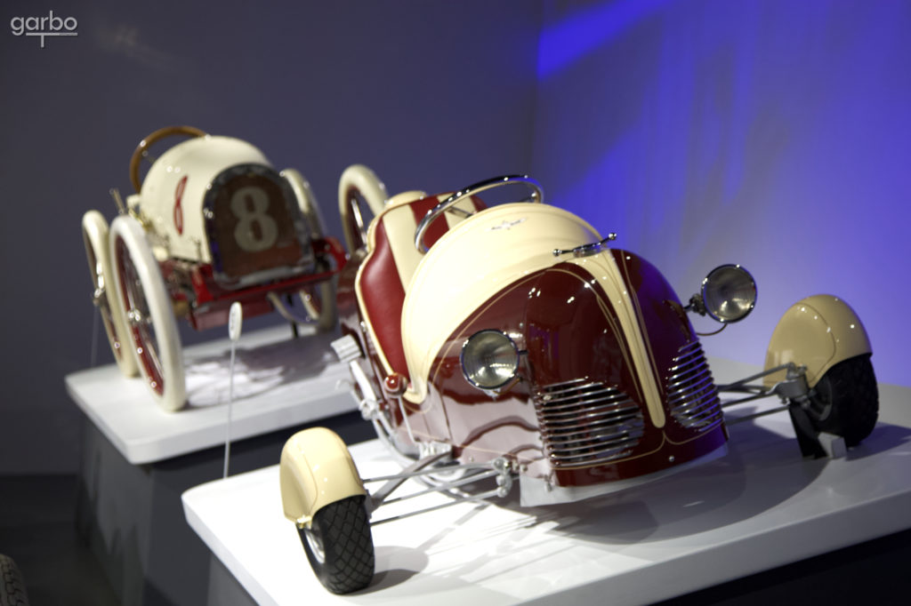 Kids rides, Petersen Museum