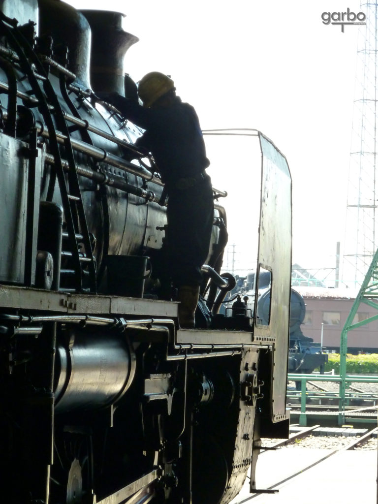 servicing a locomotive, kyoto